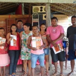 Quilombolas  de Jambuaçu  debatem os efeitos do cultivo do dendê e da infraestrutura implantada por  empreendimentos de mineração no território