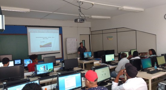 Curso de “Introdução às noções de cartografia, GPS e ao SIG software ArcGIS-ArcInfo v.10.2”