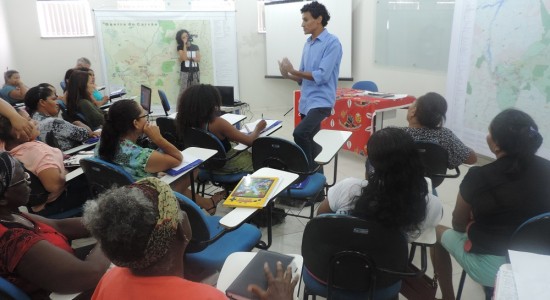 CURSO COM QUEBRADEIRAS DE COCO BABAÇU É REALIZADO NA UEMA, EM SÃO LUÍS-MA