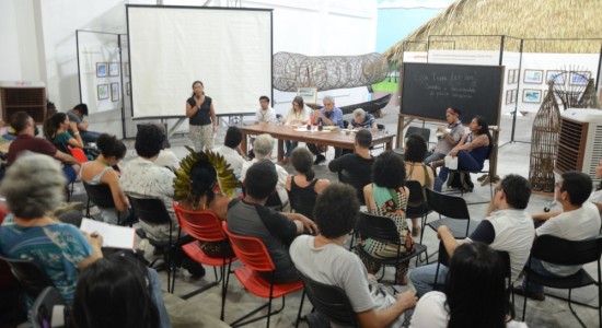 Debate "Esta terra tem dono" Caminhos e descaminhos da política indigenista em 13 de julho de 2016