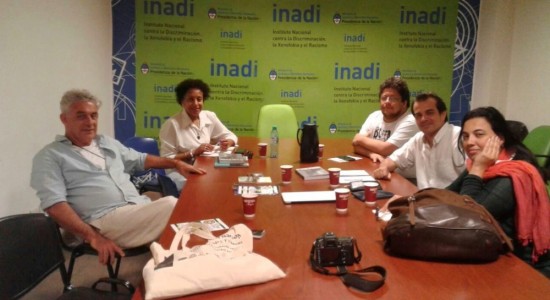 Reunião de trabalho para discutir a oficina de mapas com a Sociedad Caboverdeana de Dock Sud, Buenos Aires