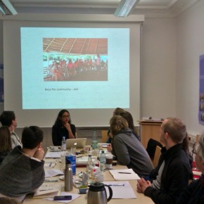 Pesquisadora do PNCSA participa de colóquio do grupo de pesquisa Postwachstumsgesellschaften, em Jena na Alemanha