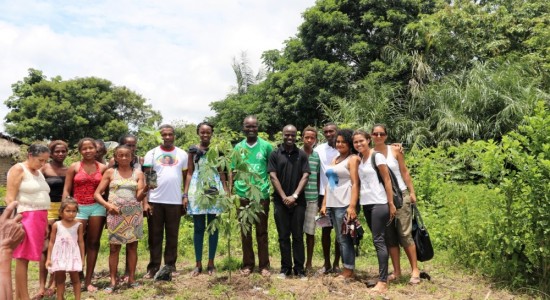 Visita da equipe do Quênia à Amazônia