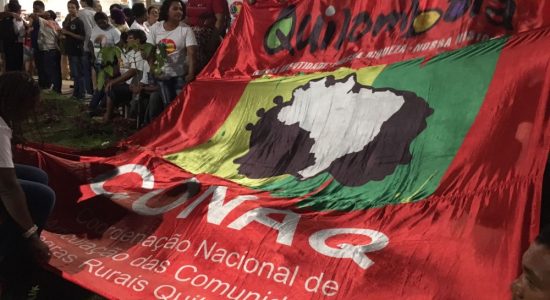 QUILOMBOLAS REUNIDOS NO 5º  ENCONTRO NACIONAL DA CONAQ EM BELÉM SOMARAM-SE AS MANIFESTAÇÕES DO DIA 24 DE MAIO DE 2017