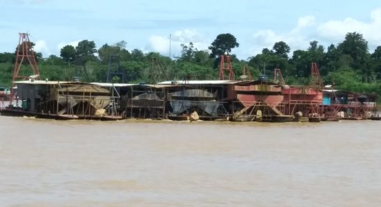 As dragas no Rio Madeira (a volta das dragas no rio Madeira?)